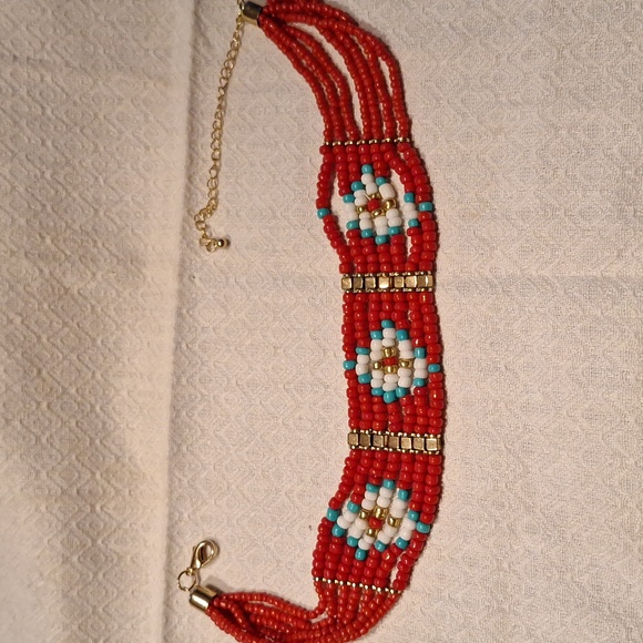 Jewelry - Choker necklace